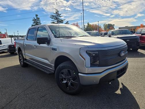 2025 Ford F-150 Lightning Flash