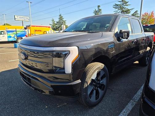 2025 Ford F-150 Lightning Platinum