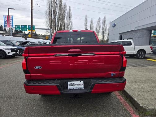 2025 Ford F-150 Lightning Platinum