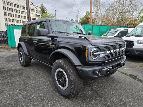 Shadow Black 2026 Ford Bronco Badlands