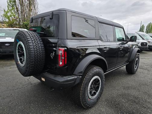 Shadow Black 2026 Ford Bronco Badlands
