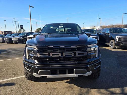 Agate Black 2025 Ford F-150 Raptor
