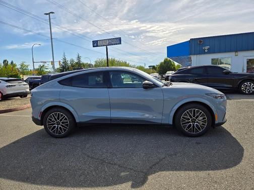 Glacier Gray Metallic 2025 Ford Mustang Mach-E Premium