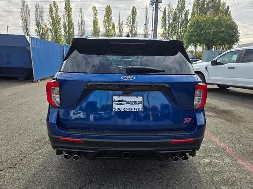 2023 Ford Explorer ST