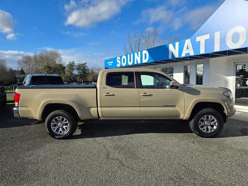 2017 Toyota Tacoma SR5