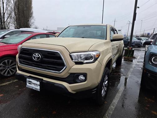 2017 Toyota Tacoma 