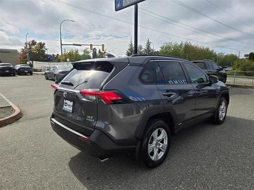 2020 Toyota RAV4 Hybrid XLE