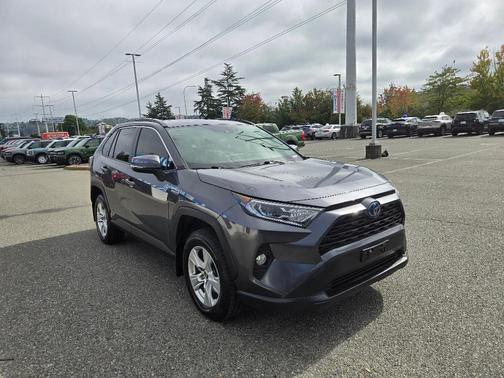2020 Toyota RAV4 Hybrid XLE