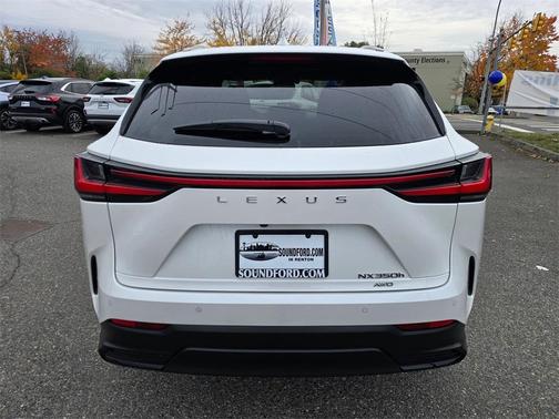 2023 Lexus NX 350h Premium