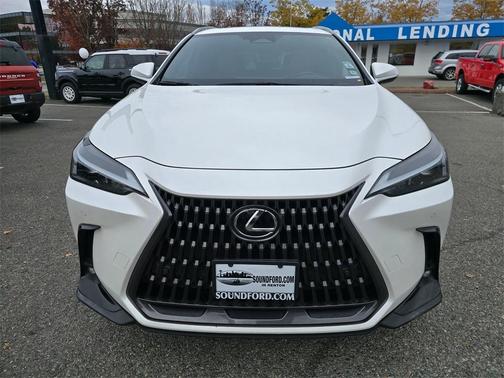 2023 Lexus NX 350h Premium