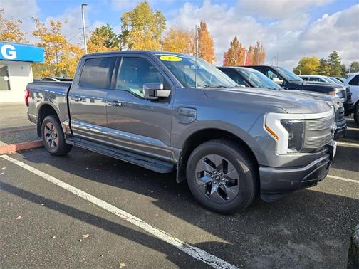 2022 Ford F-150 Lightning LARIAT