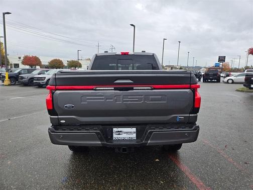 2022 Ford F-150 Lightning LARIAT