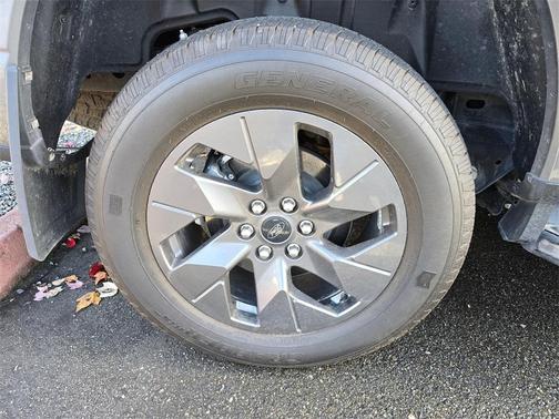 2022 Ford F-150 Lightning LARIAT