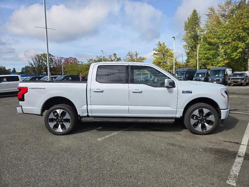 2025 Ford F-150 Lightning Platinum