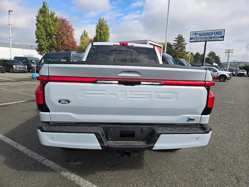 2025 Ford F-150 Lightning Platinum