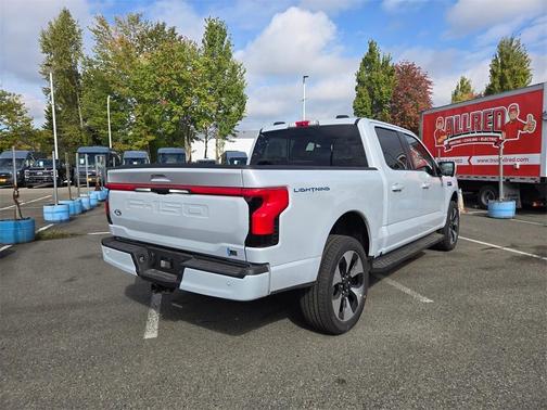 2025 Ford F-150 Lightning Platinum
