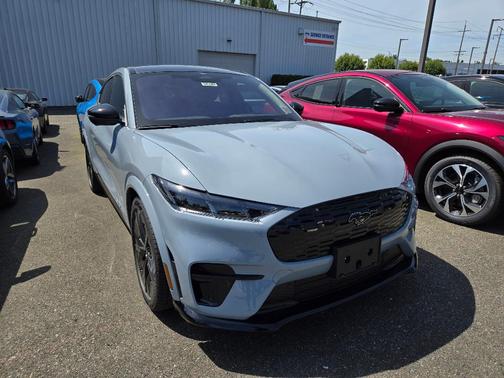 2025 Ford Mustang Mach-E GT