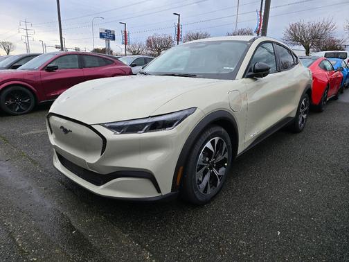 Desert Sand 2026 Ford Mustang Mach-E Select