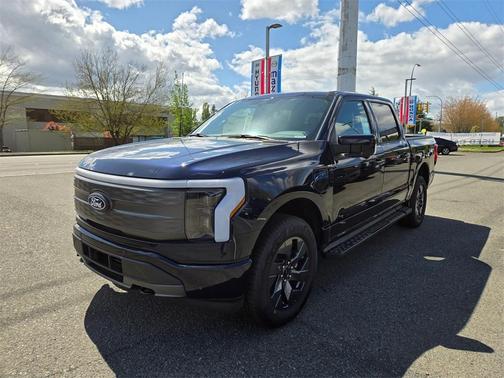 2025 Ford F-150 Lightning LARIAT