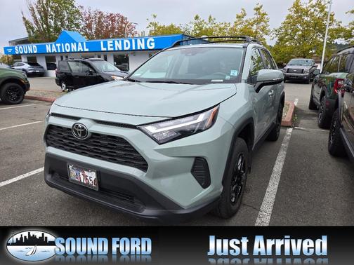 2022 Toyota RAV4 XLE