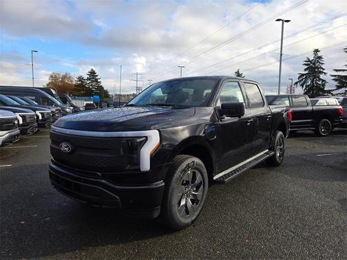 2025 Ford F-150 Lightning Flash