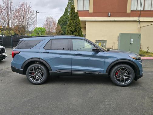 Vapor Blue 2026 Ford Explorer ST-Line