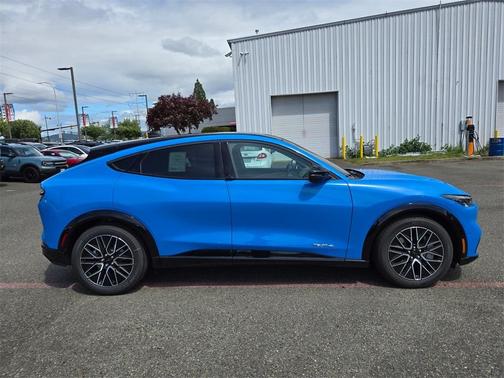 2024 Ford Mustang Mach-E Premium