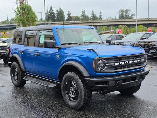 Velocity Blue Metallic 2026 Ford Bronco Big Bend