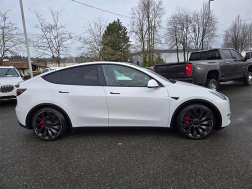 2023 Tesla Model Y Performance