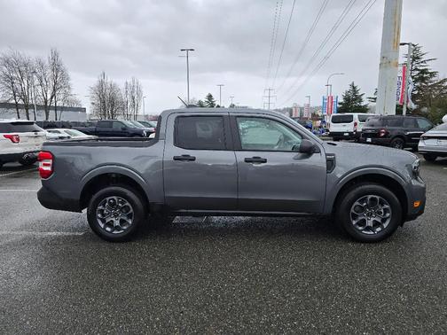Carbonized Gray Metallic 2025 Ford Maverick XLT