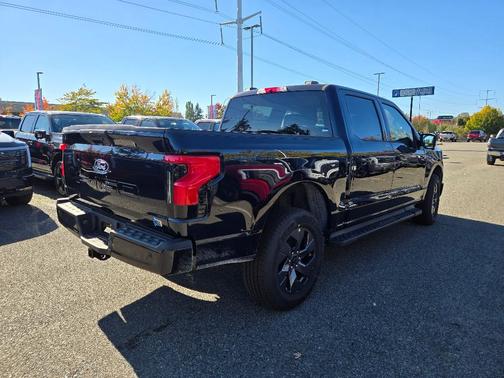 2025 Ford F-150 Lightning Flash