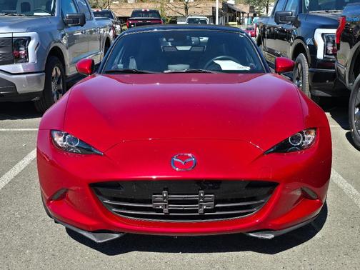 Soul Red 2016 Mazda MX-5 Miata Grand Touring