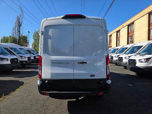 2025 Ford Transit-250 148 WB Medium Roof Cargo