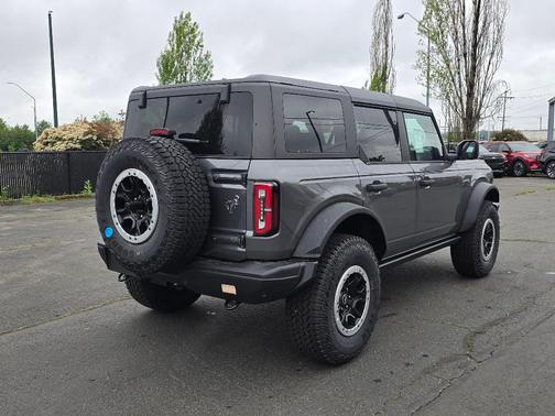 Carbonized Gray Metallic 2026 Ford Bronco Badlands
