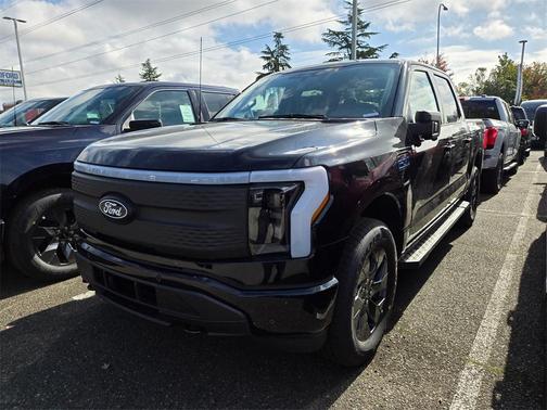 2025 Ford F-150 Lightning Flash