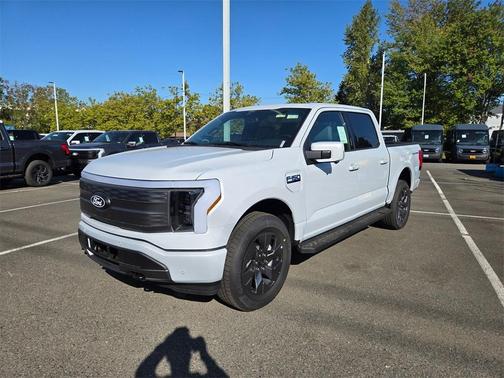 2025 Ford F-150 Lightning LARIAT