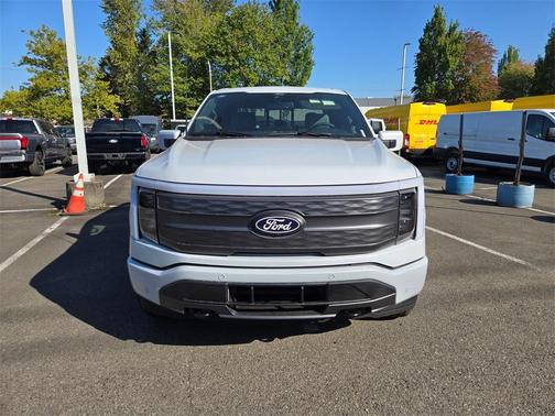 2025 Ford F-150 Lightning LARIAT