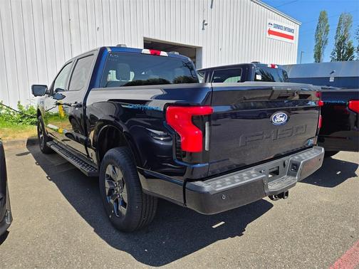 2025 Ford F-150 Lightning Flash