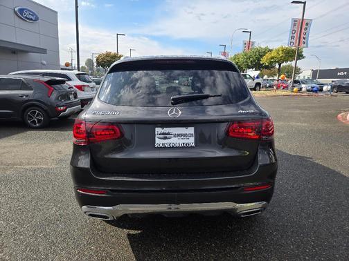 2022 Mercedes-Benz GLC 300 Base 4MATIC