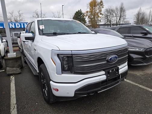 2023 Ford F-150 Lightning LARIAT