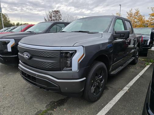 2025 Ford F-150 Lightning Flash