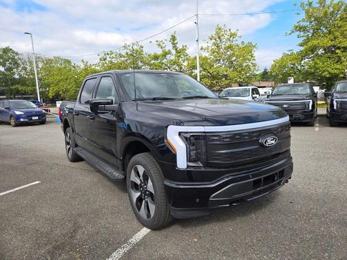2025 Ford F-150 Lightning Platinum