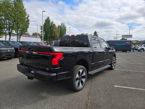 2025 Ford F-150 Lightning Platinum