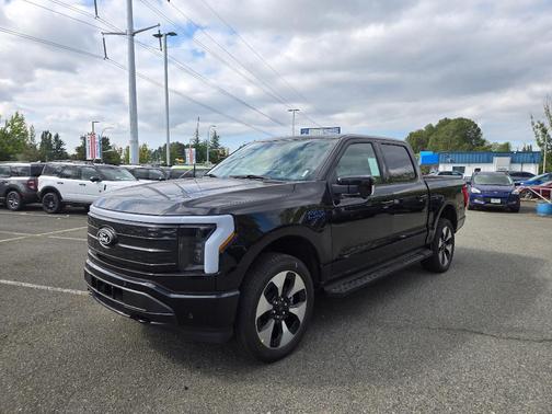 Agate Black Metallic 2025 Ford F-150 Lightning Platinum