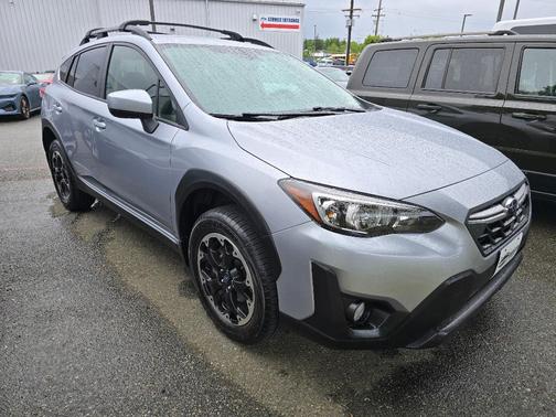 Ice Silver Metallic 2022 Subaru Crosstrek Premium
