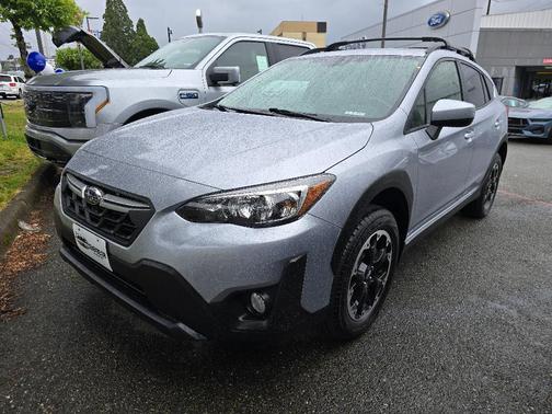 Ice Silver Metallic 2022 Subaru Crosstrek Premium