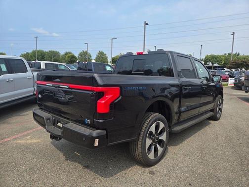 2025 Ford F-150 Lightning Platinum
