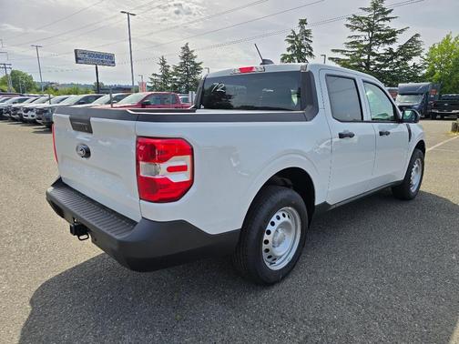 Oxford White 2026 Ford Maverick XL
