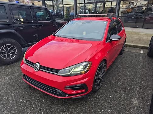 2018 Volkswagen Golf R 2.0T w/DCC & Navigation