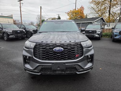 Carbonized Gray Metallic 2026 Ford Explorer ST